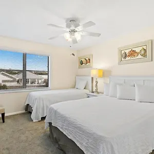 The Shores Pointe Panama Unit F Holiday home